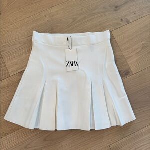 Zara White Pleated Skirt